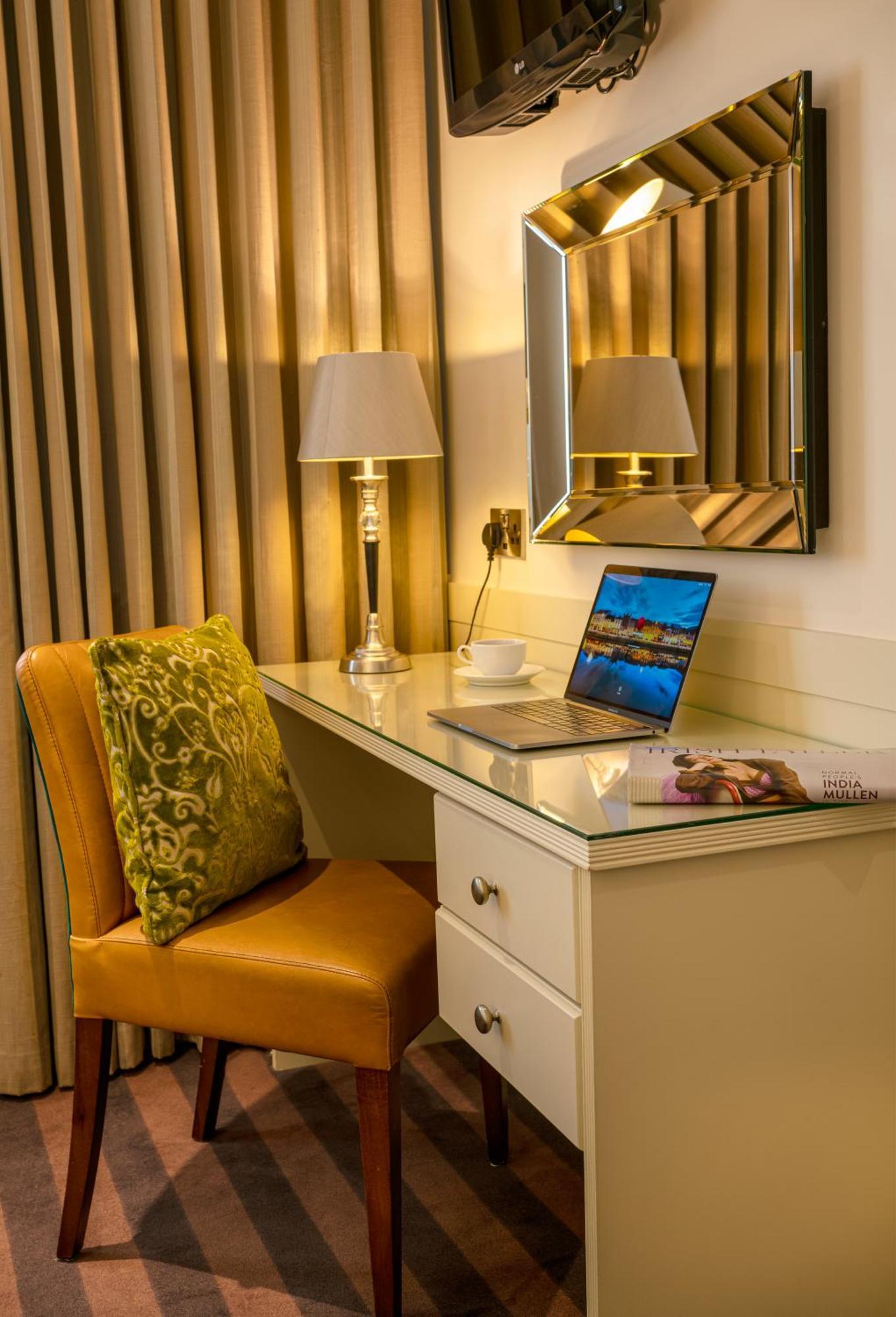 The Marcy Hotel Drogheda Bagian luar foto